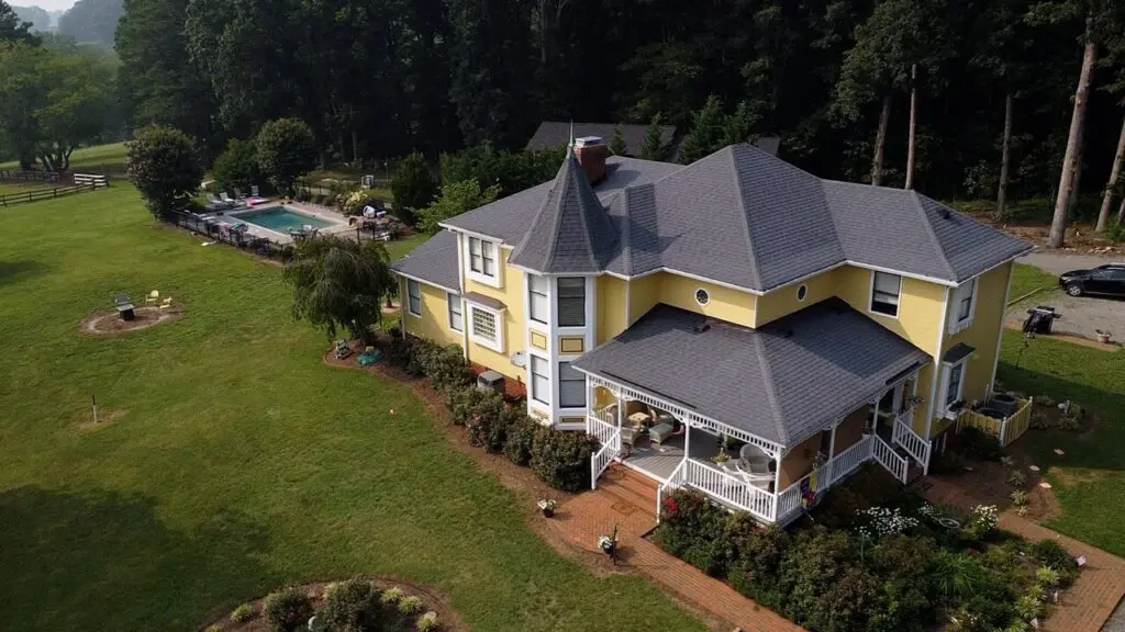 Freshly painted exterior of home in Richmond, VA